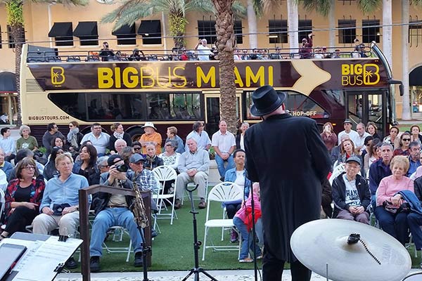 Jazz-in-the-gables2