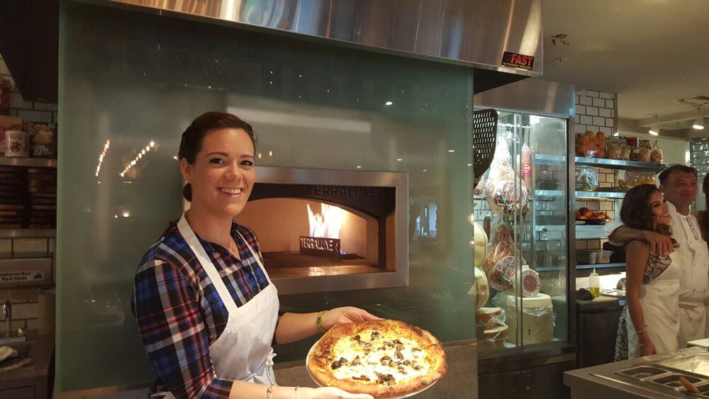 Pizza Pies and Nutella Eyes at Cibo Wine Bar